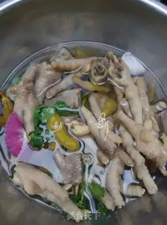 Make Homemade safe pepper claws step 6
