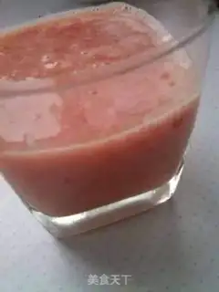 Make Summer drinks, iced tomato juice step 2