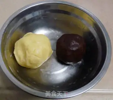 Make Squirrel cheese almonds step 2