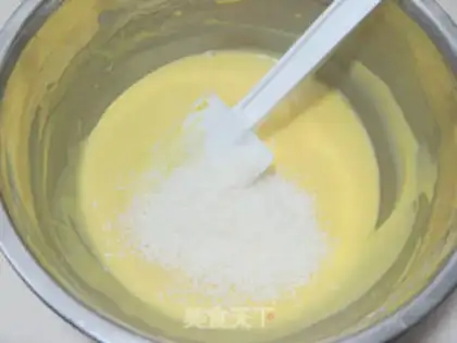Make Coconut Chifeng cake step 3