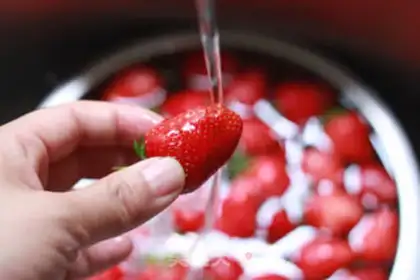 Make Strawberry sauce step 1