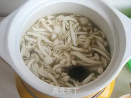 Make Crab-flavored chicken soup step 4