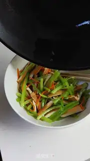 Make Pelican dry pelican celery step 6