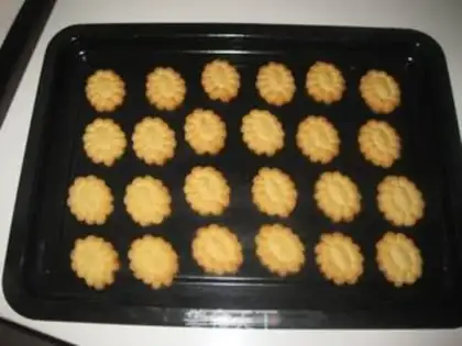 Make Apricot cookies step 9