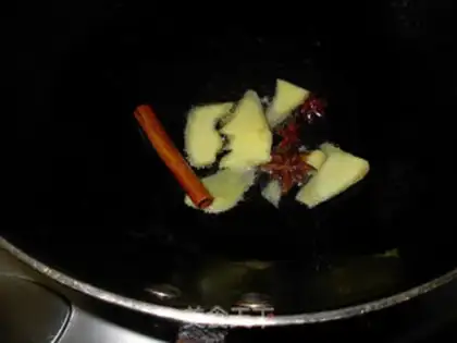 Make Red burning pig hoof step 1