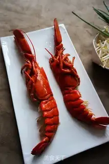 Make Garlic on the side steamed lobster step 2