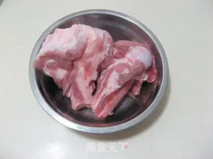 Make Sea ham stick bone soup step 0