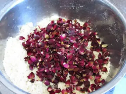 Make Rose waffles step 6
