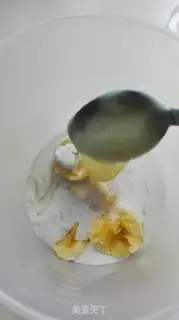 Make Coconut banana shake step 3