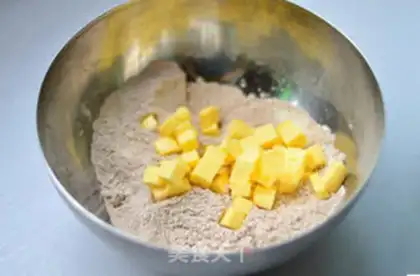 Make Coca-cracker step 1