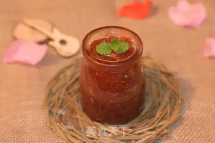 Make Homemade strawberry sauce step 3