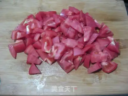 Make salmon tomato soup step 1
