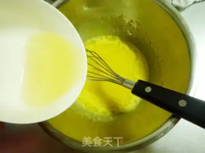 Make Red sports cake step 2