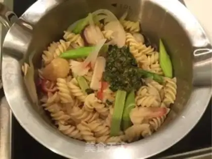 Make Cyclops, Italy. Noodles step 6