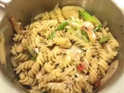 Make Cyclops, Italy. Noodles step 7