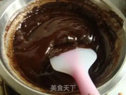 Make Chocolate mousse pelvis cake step 11