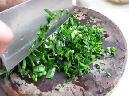 Make An egg box of celery step 3