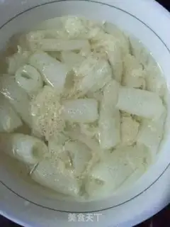 Make Scrawny cucumber soup step 1