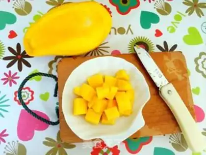 Make Cut the mango step 2