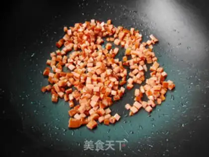 Make Yangzhou fried rice step 6