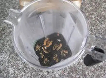 Make walnut sesame paste step 3