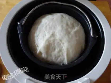 Make Sesame sauce, red sugar rolls step 7