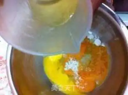 Make The root year wheel cake step 1