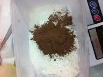 Make The root year wheel cake step 4