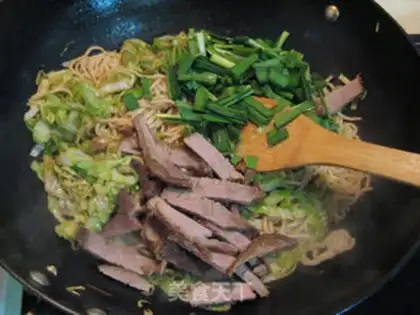 Make Beef noodles step 16