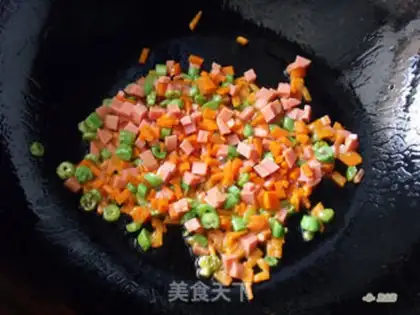 Make Five eggs of fried rice step 7