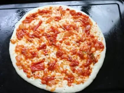 Make walnut chicken pizza step 5