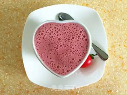Make Strawberry milk step 3