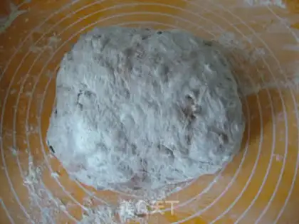 Make Coco Hand Bread step 6