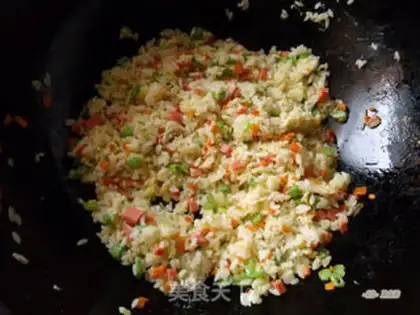 Make Five eggs of fried rice step 12