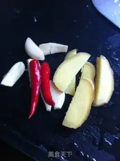 Make Spicy crab cakes step 2