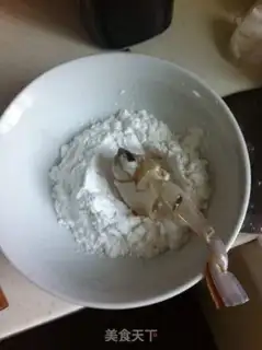 Make Spicy crab cakes step 3
