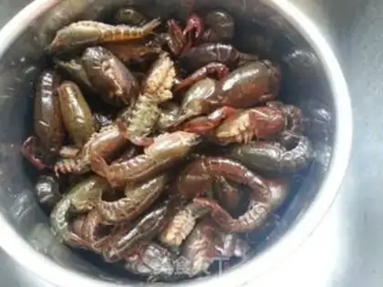Make Garlic lobster step 1