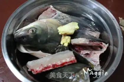 Make Tofu fish head soup step 0