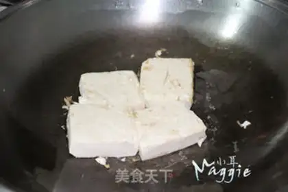 Make cucumber hot dog bread step 5