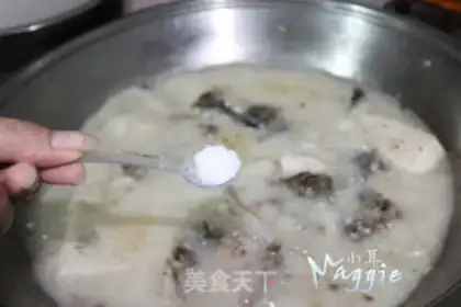 Make Tofu fish head soup step 7