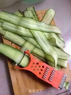 Make cucumber hot dog bread step 13