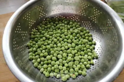 Make Peach pea rice step 0
