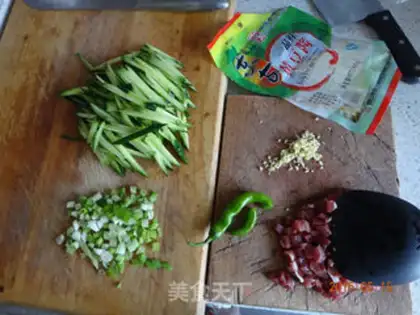Make Noodles. Noodles step 2