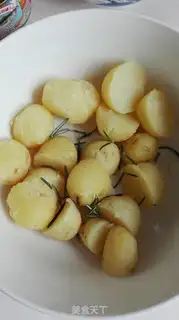 Make Rosemary potato salad step 3