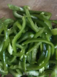Make Pepper garlic potatoes step 1