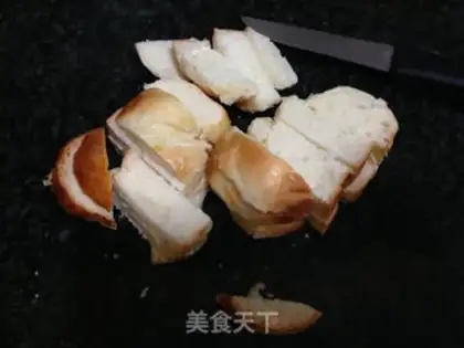 Make Garlic butter toast step 3