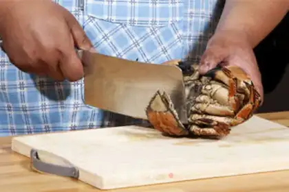 Make Red burning of Irish crabs step 1