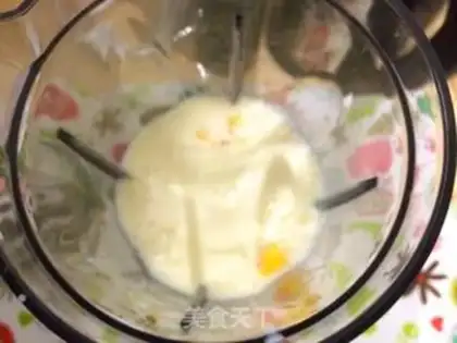 Make Mango milkshake step 2