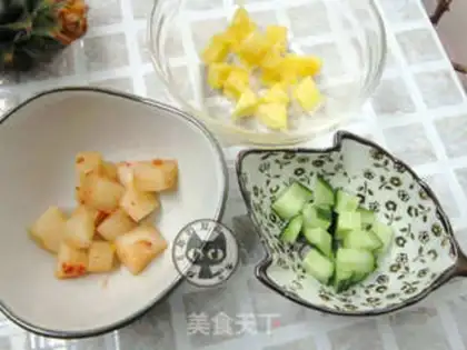 Make Pineapple pasta step 0