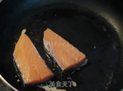 Make Fried salmon and butter and salad step 9